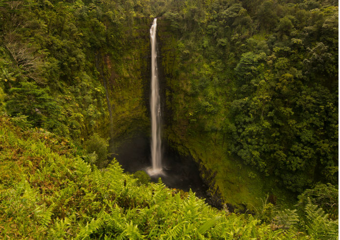 viaje-hawai-cascada