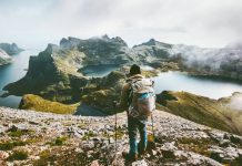 viajes-solo-aptos-amantes-naturaleza-paisaje-montaña-noruega
