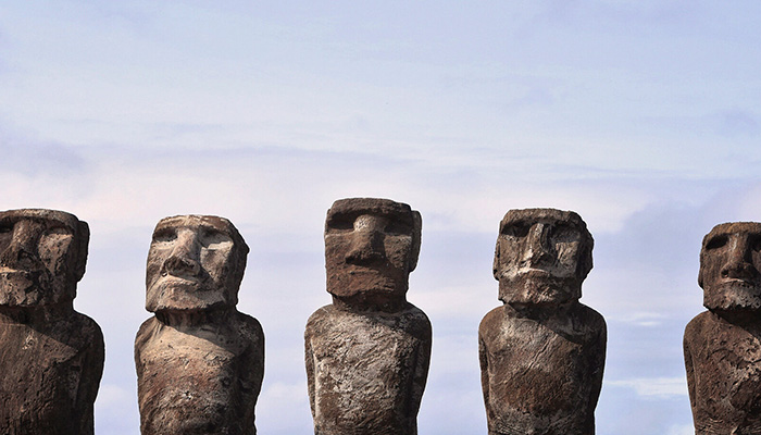 que-visitar-en-chile-rapa-nui-moais